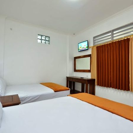 Hotel Bukit Uhud יוגיאקרטה מראה חיצוני תמונה
